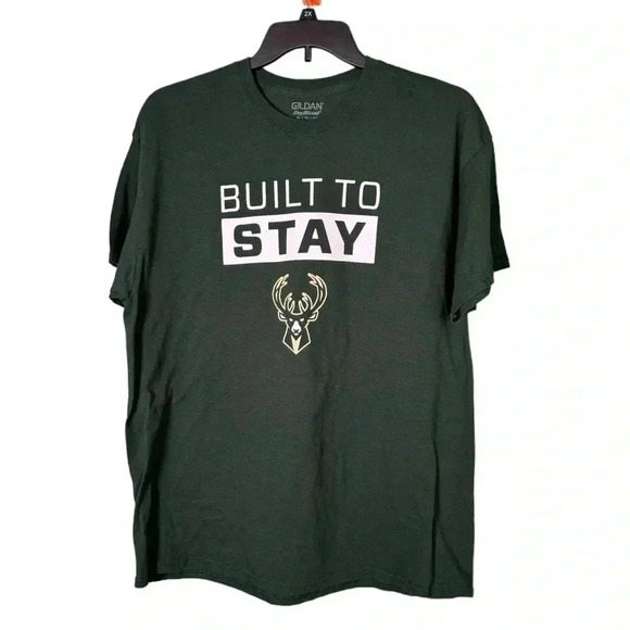 Gildan Other - Milwaukee Bucks 'Built to Stay' Men's XL Green T-Shirt Gildan Brand